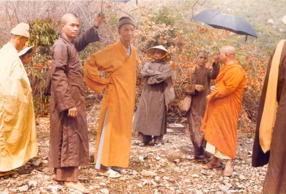 HÌNH ẢNH HOÀI NIỆM ÂN SƯ